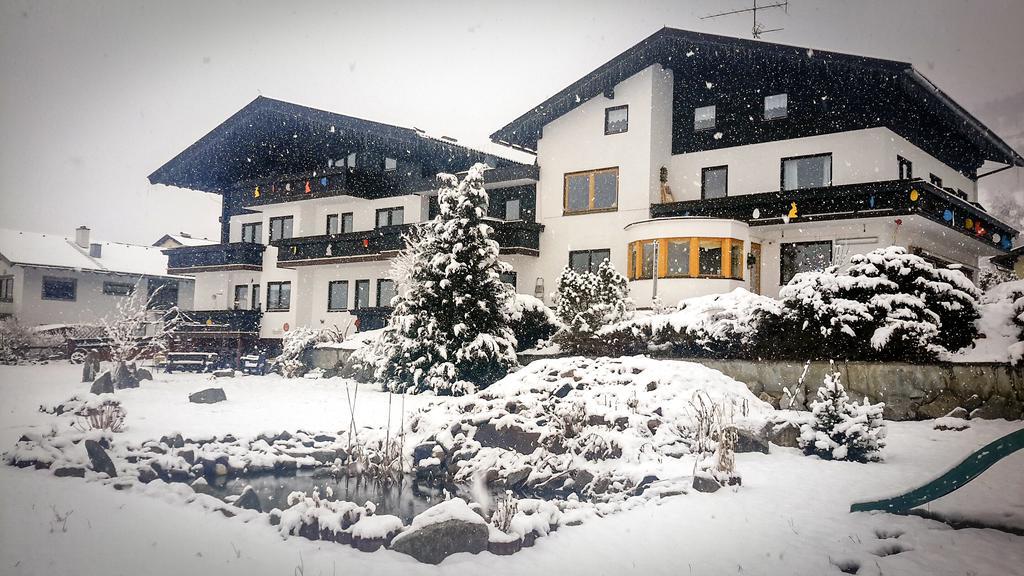 Hotel Haus Brandeck à Uttendorf Extérieur photo