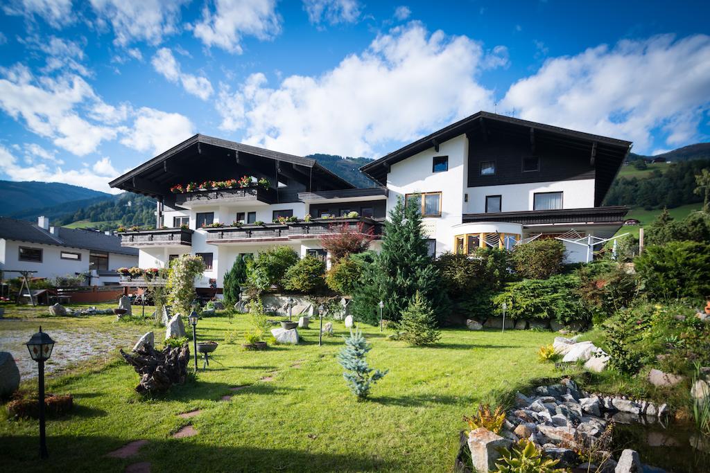 Hotel Haus Brandeck à Uttendorf Extérieur photo